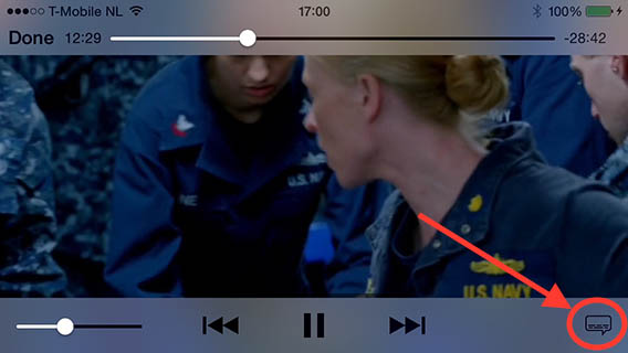 Druk de "Ondertiteling" knop op jouw iOS apparaat